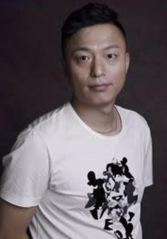 许超照片