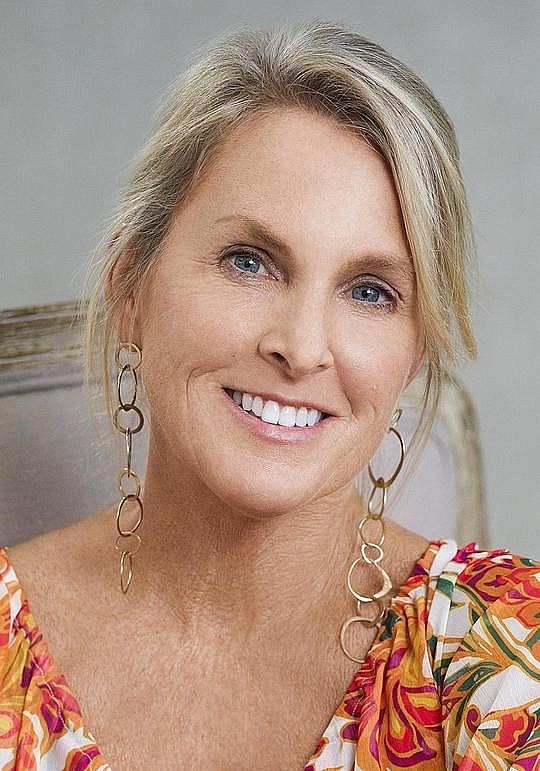 艾琳·希尔德布兰 Elin Hilderbrand照片