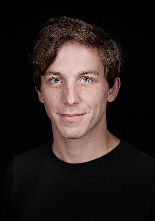克里斯托夫·巴尔托什 Krystof Bartos照片