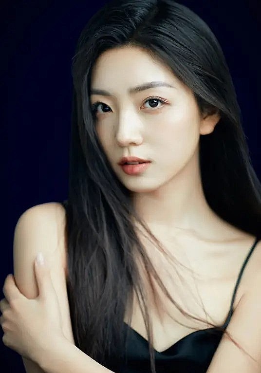 赵早儿 Zaoer Zhao照片