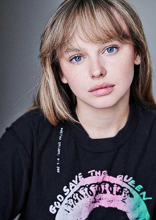 米娅·罗杰斯 Mia Rodgers照片