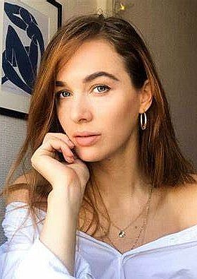 玛丽娅·德米特里耶娃 Mariya Dmitrieva照片