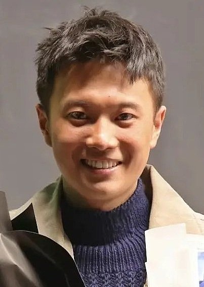 王逸飞 Yifei Wang照片