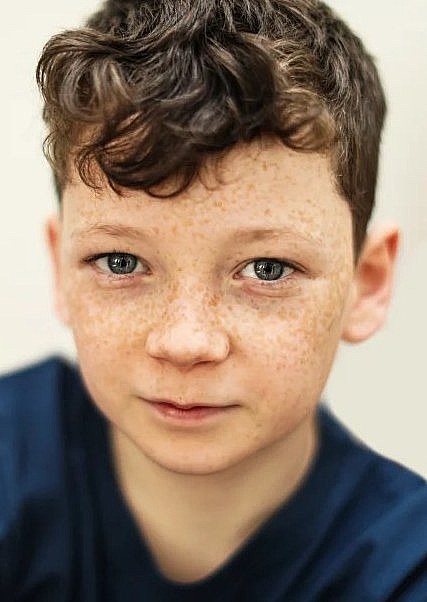 阿尔菲·劳利斯 Alfie Lawless照片