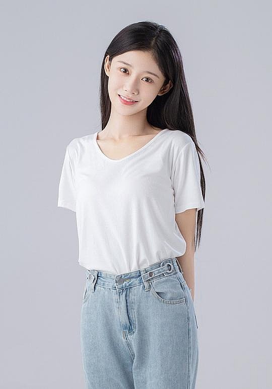 孙妍恩 Yanen Sun照片