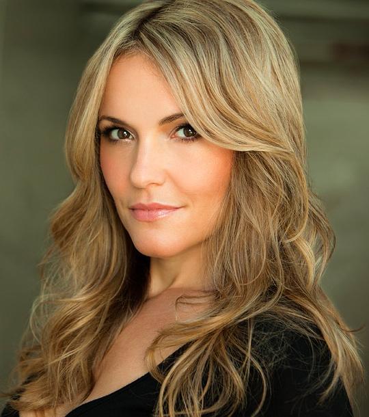 莎拉·麦克埃利戈特 Sarah McElligott照片