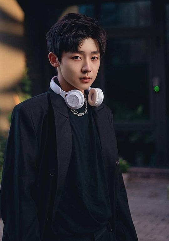 李泽宇 Zeyu Li照片