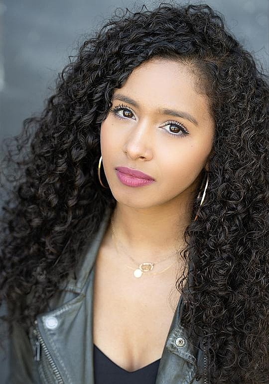 詹妮弗·卡斯蒂略 Jennifer Castillo照片