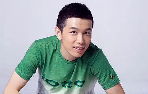 黄伟 Wei Huang照片