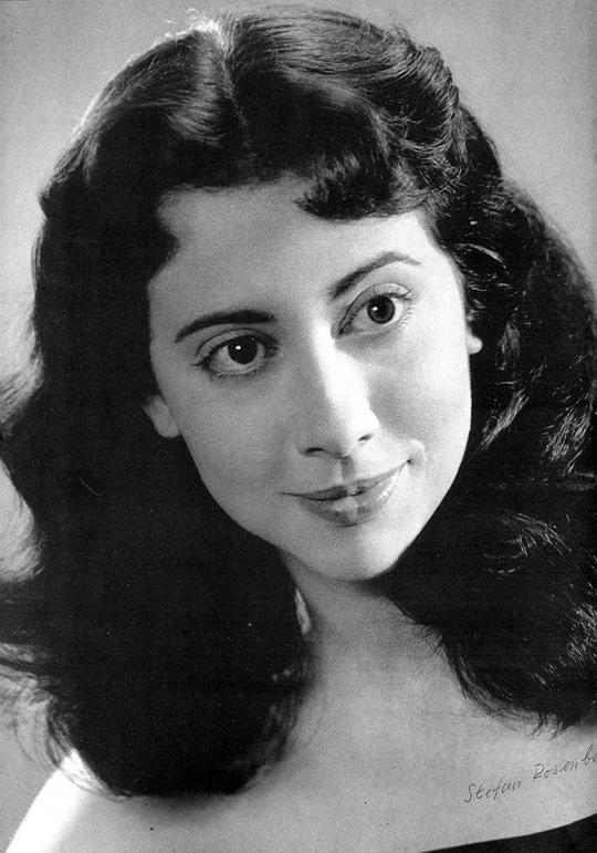 费尔南达·蒙特内格罗 Fernanda Montenegro照片