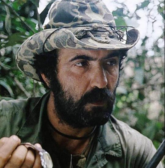 塞尔瓦托·巴齐尔 Salvatore Basile照片