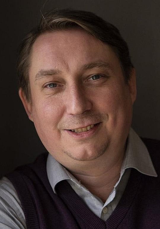 罗伯特·米克卢斯 Robert Miklus照片