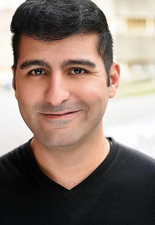 阿姆罗·马祖布 Amro Majzoub照片