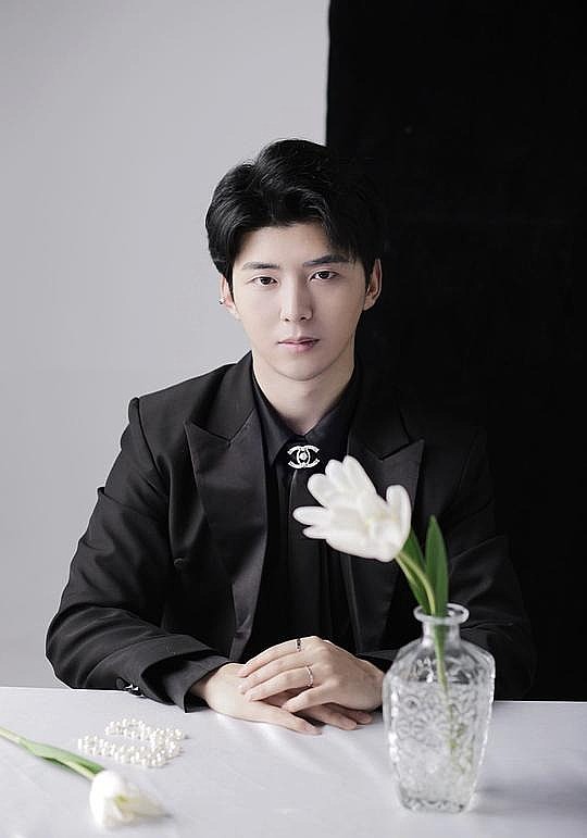 张苏御 Suyu Zhang照片