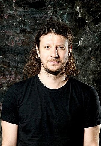 Wojciech Solarz照片
