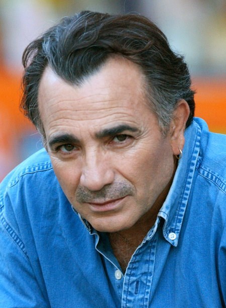 摩西·伊夫吉 Moshe Ivgy照片