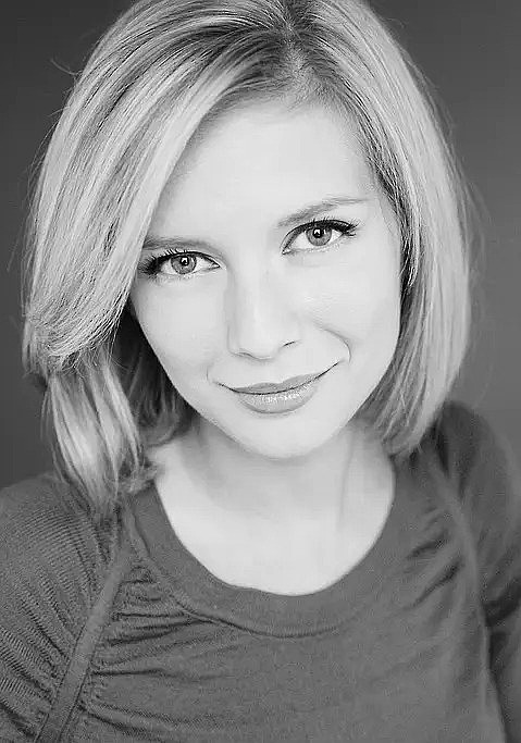 Rachel Riley照片