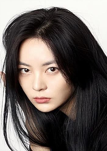 黎云 Yun Li照片