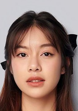 吉拉查雅·格莫踏 Jiratchaya Komontut照片