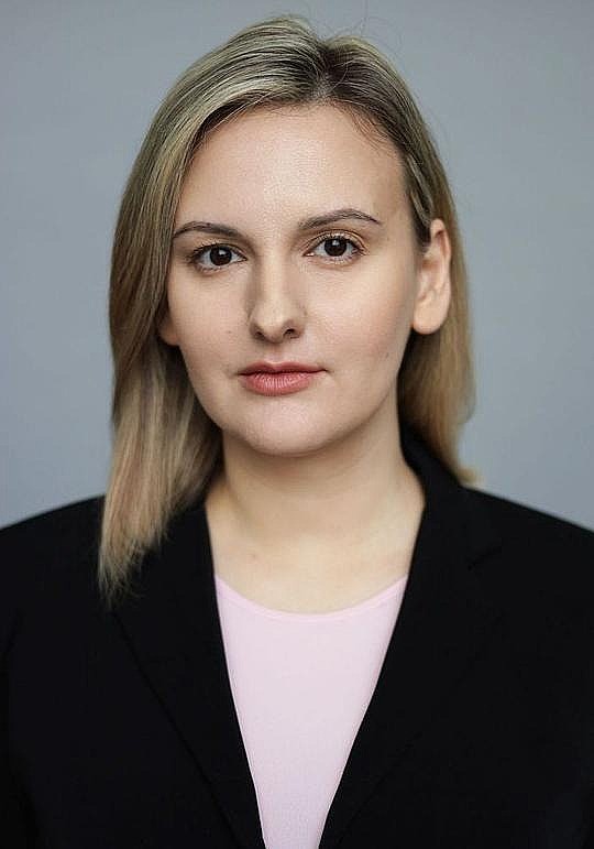 安吉丽娜·德波尔 Angelina Debor照片