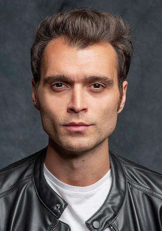 Hakan Kurtas照片