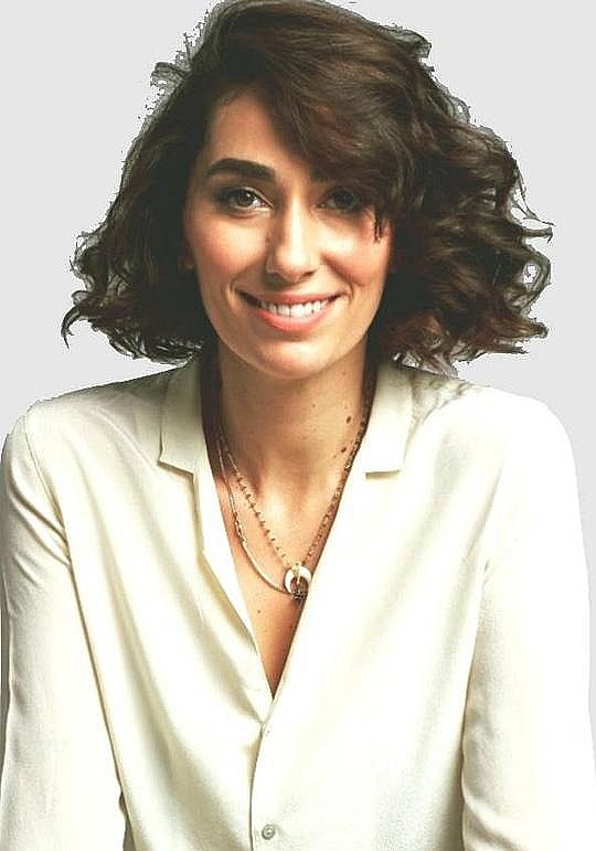 埃斯拉·鲁桑 Esra Rusan照片