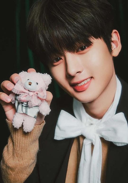 洪原浩 Wonho Hong照片