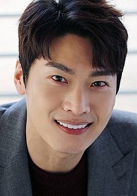 李垠亨 Eun-Hyung Lee照片