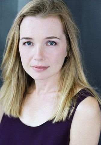 凯伦·杨 Karen Young照片