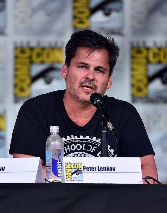 皮特·M·列科夫 Peter M. Lenkov照片