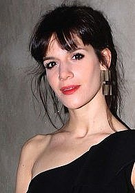 Violeta Urtizberea照片