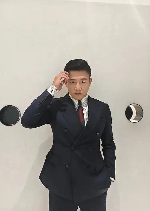 滕林照片