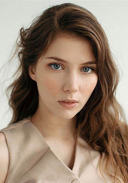 蒂娜·斯托吉尔科维奇 Tina Stojilkovic照片