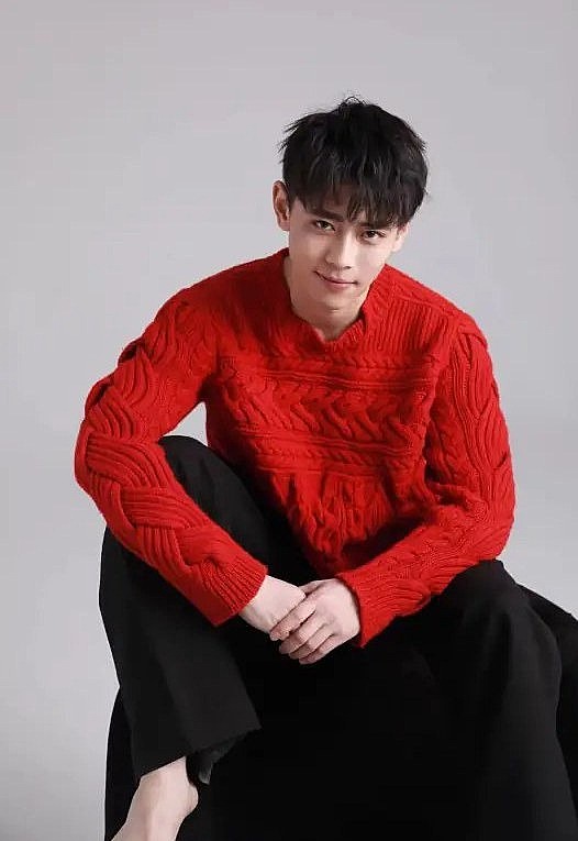 尹一博 Yibo Yin照片