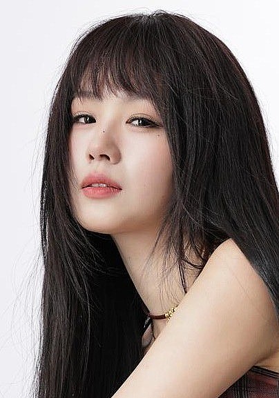 田苗苗 Miaomiao Tian照片