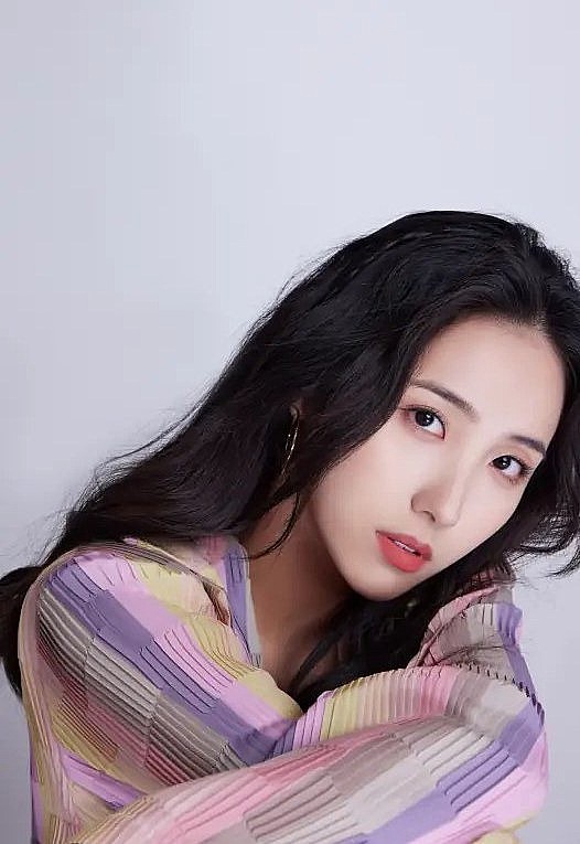 李钊 Li Zhao照片