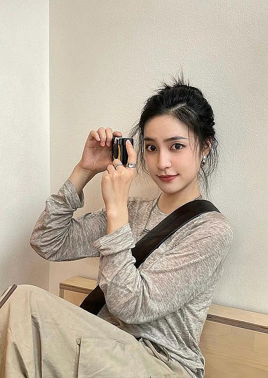宋彧佳照片