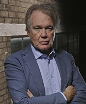 特里·海斯 Terry Hayes照片