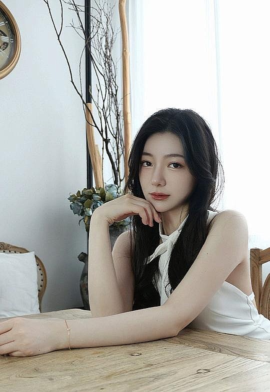 黎沐乔 Li Muqiao照片