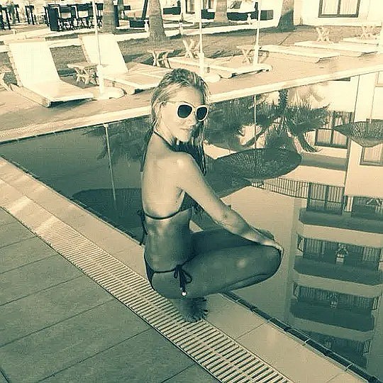 Hadise Açikgöz照片