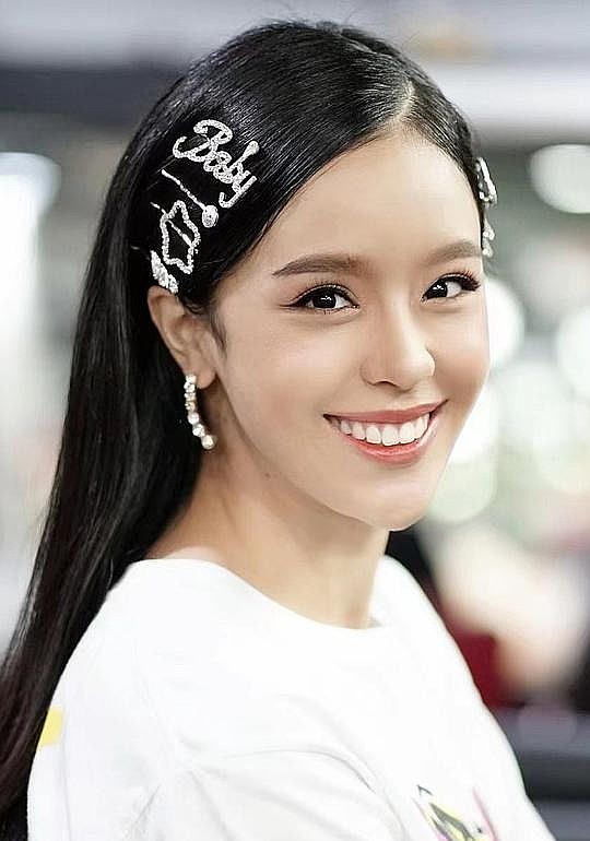 普洛伊派琳·林帕娜宛塔亚浓 Ploypailin Limpanavatayanon照片