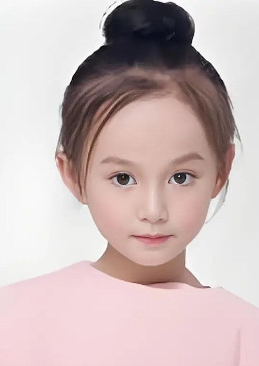 何艺恬 Yitian He照片