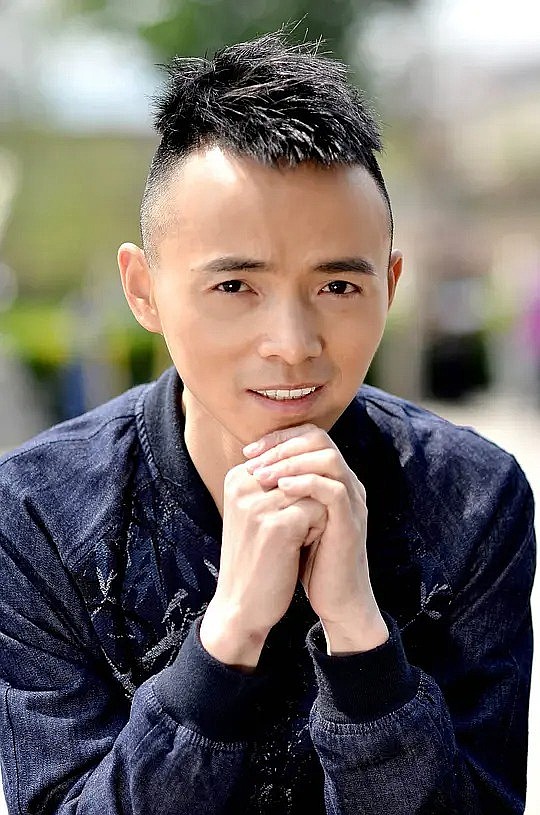 陈冬青 Dongqing Chen照片