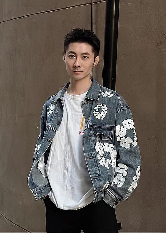 吴俊东 Jundong Wu照片