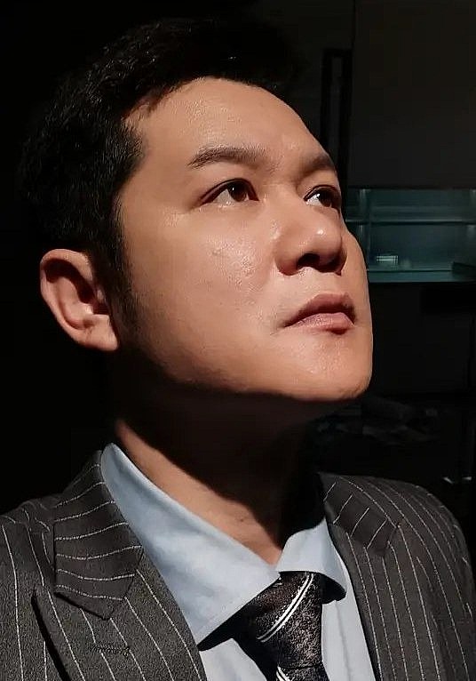 章杰峰 Jiefeng Zhang照片