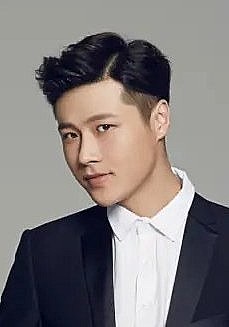 冯阳 Yang Feng照片
