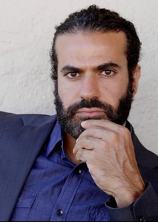 埃萨姆·费里斯 Essam Ferris照片