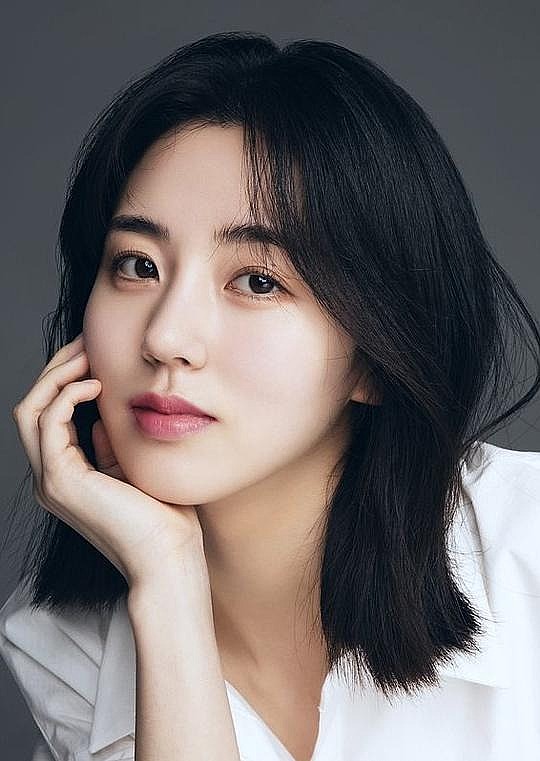 张瑞妍 Seoyeon Jang照片