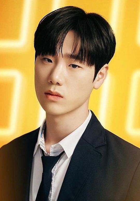 李奉俊 Bong Jun Lee照片