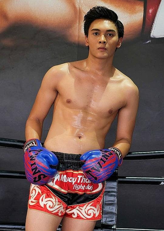 晋·阿纳晋·诺提普拉希缇 Kin Anakin Nontiprasit照片